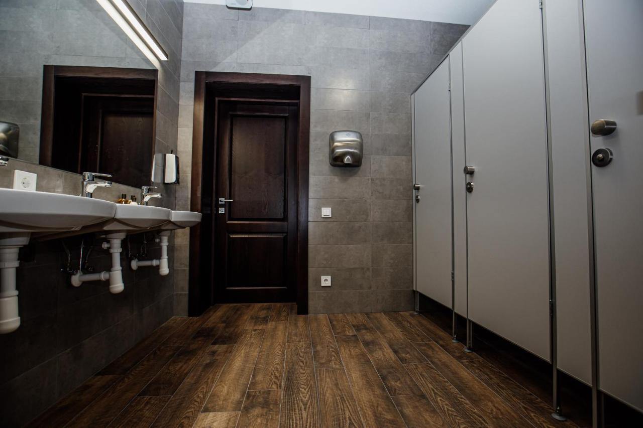 Новый Хостел Nesvit Киев Академгородок Exterior photo